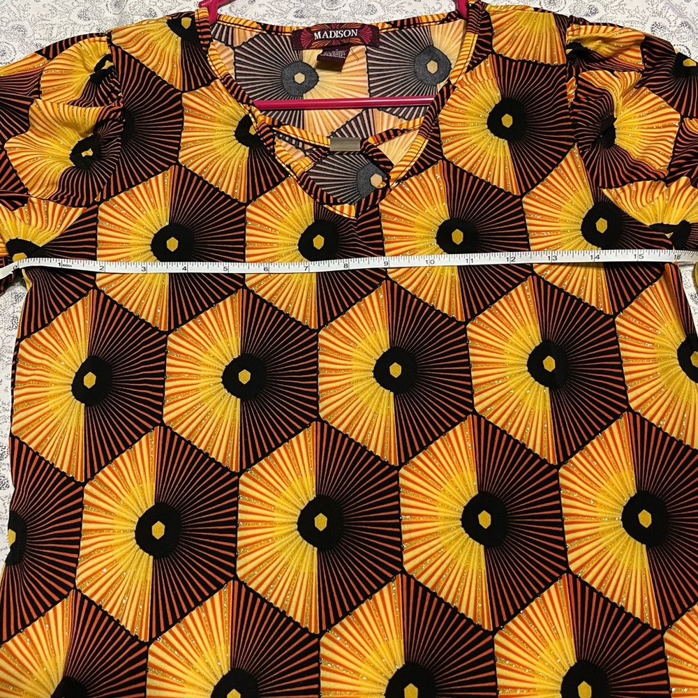 Madison shimmery yellow blouse - Picture 4 of 4